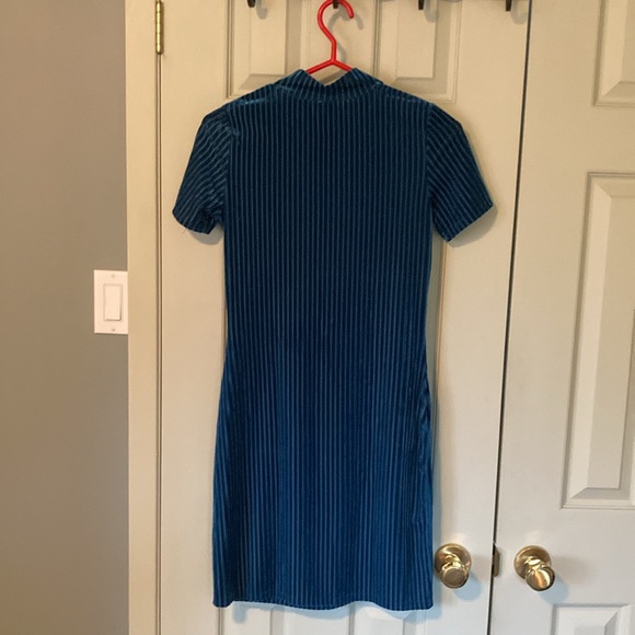 💙 Jolie robe bleue côtelée - Picture 6 of 6